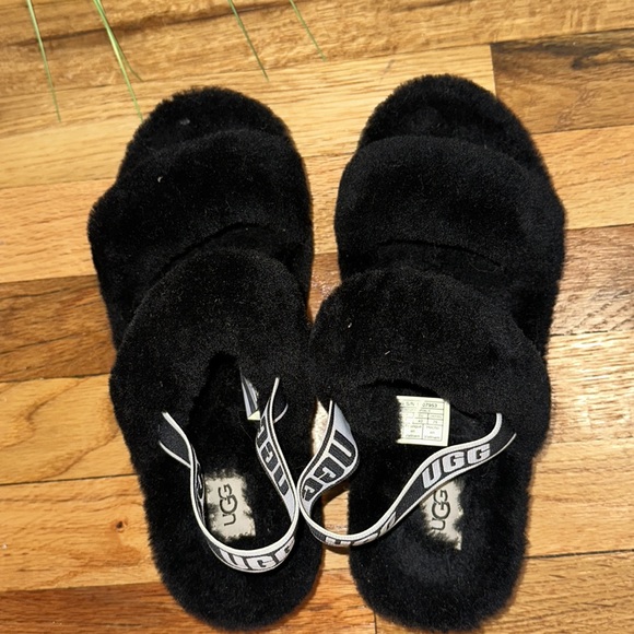 Ugg slide on slippers - Picture 5 of 6